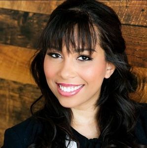 Meet your Posher, Candace